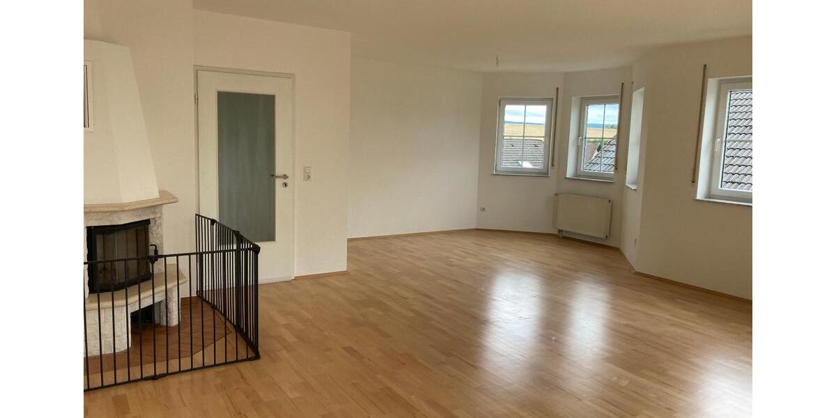 Etagenwohnung Niestetal - 3 Zimmer, 108 m&sup2;, 1.250&euro; | Angebot:25271236