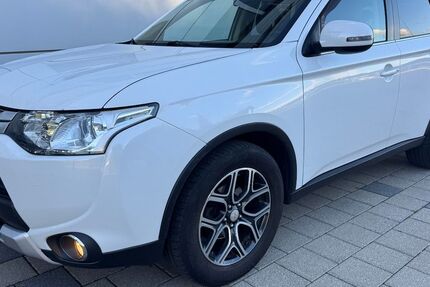 Mitsubishi Outlander 113.000 km 9.990 € Weissenburg 91781
