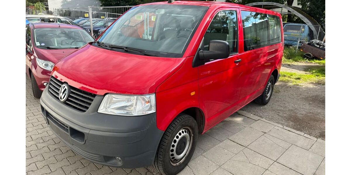 VW T5 Transporter 150.000 km 3.600 &euro; München 81737