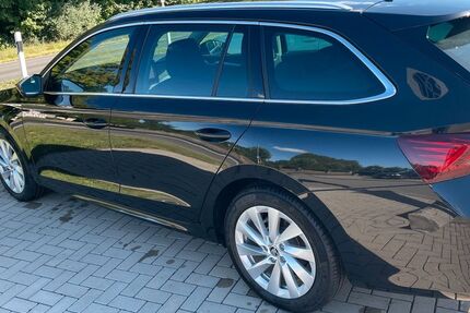 Skoda Octavia 12.000 km 32.900 &euro; Speicher 54662