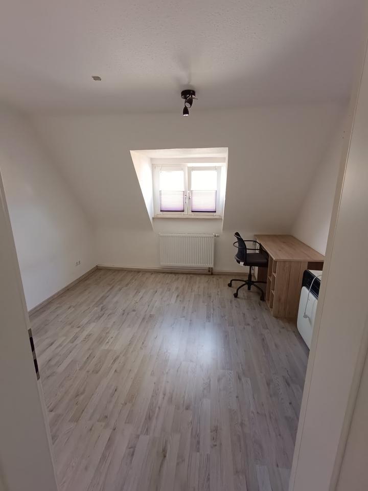 Schöne 2ZKB Wohnung zu Vermieten