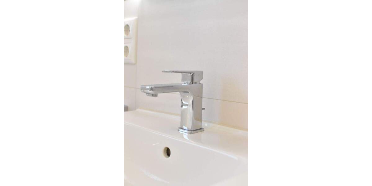 Etagenwohnung Leipzig Leutzsch - 2 Zimmer, 80 m&sup2;, 1.120&euro; | Angebot:24670100