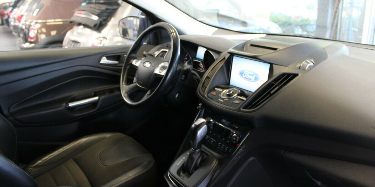 Ford Kuga 2.0 TDCI 4x4 Titanium 138.905 km 12.980 &euro; Euskirchen 53881