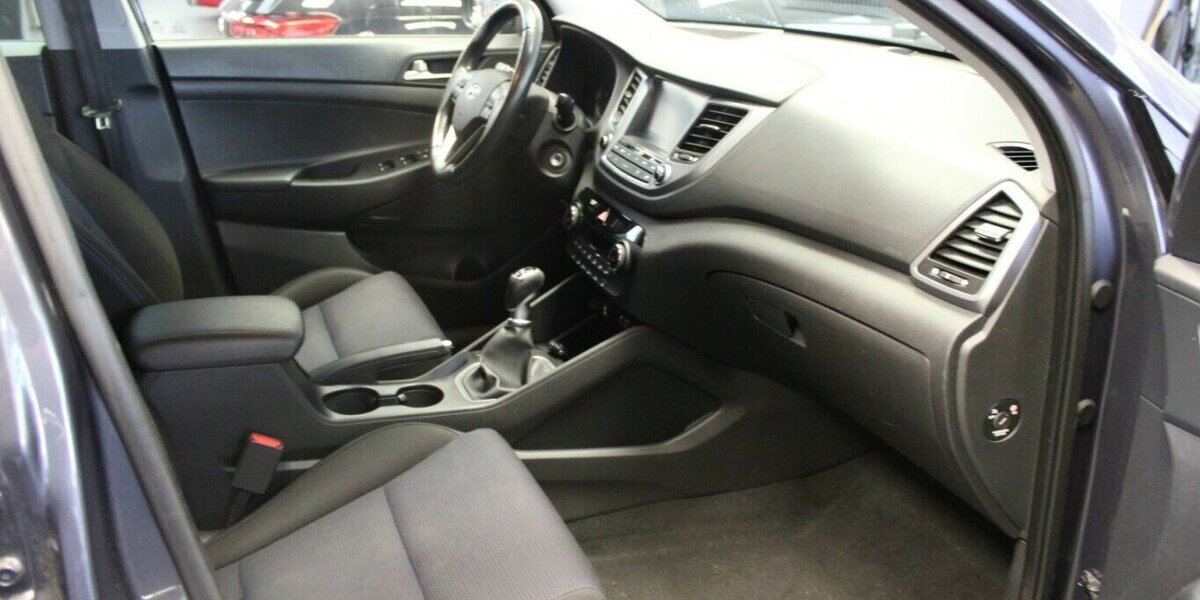 Hyundai Tucson 1.6 GDI 2WD Intro Edition 111.400 km 12.980 € Euskirchen 53881