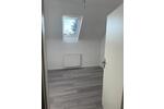Dachgeschoßwohnung Solingen Aufderhöhe - 4 Zimmer, 80 m&sup2;, 950&euro; | Angebot:25755324