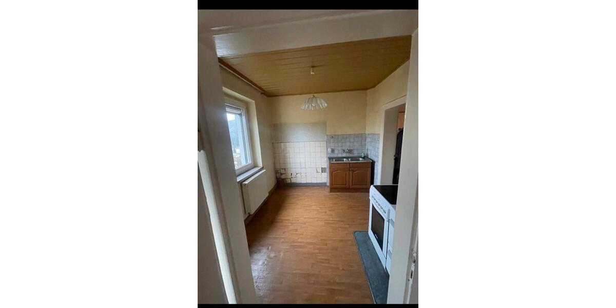 Villa Hof Neuhof - 8 Zimmer, 170 m&sup2;, 296.000&euro; | Angebot:26442396