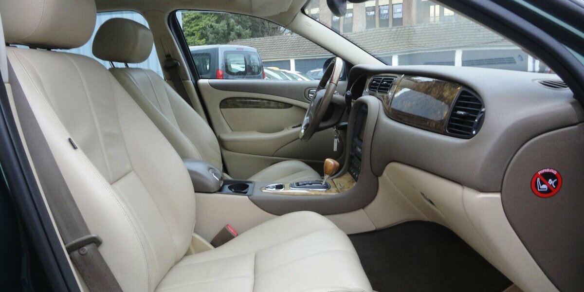 Jaguar S-Type 3.0 V6 Executive Autom Leder Navi Xenon 114.000 km 8.990 &euro; Neuss 41462