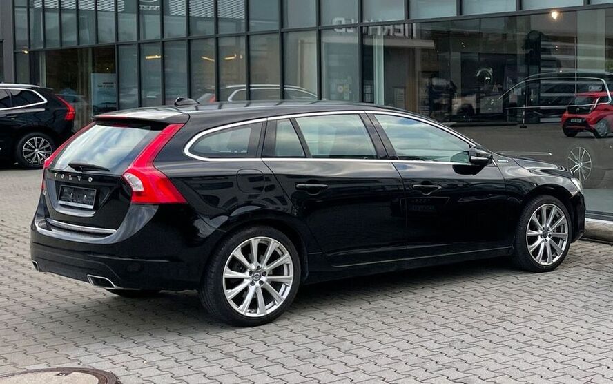 V60