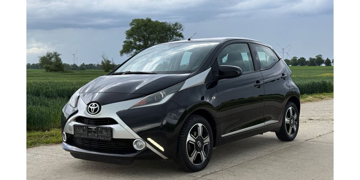 Toyota Aygo (X) 115.935 km 6.800 &euro; Bützow 18246