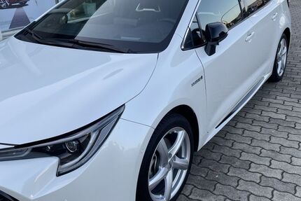 Toyota Corolla 127.000 km 21.100 &euro; Kölleda OT Burgwenden 99625
