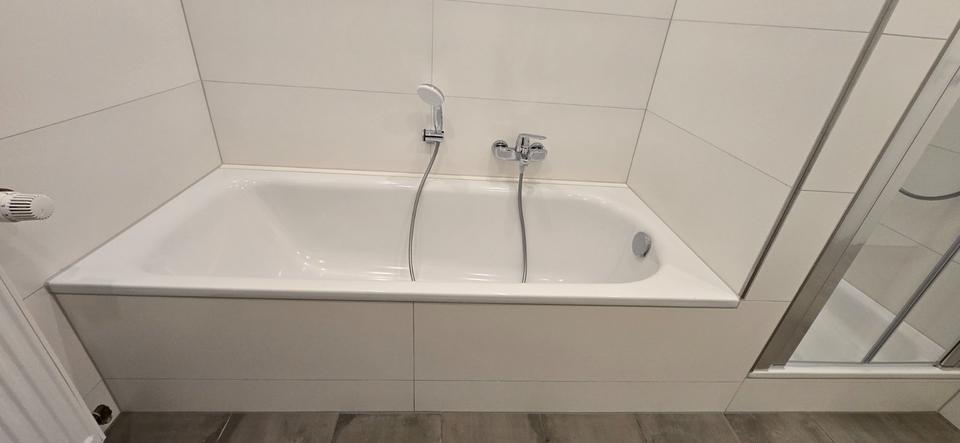 Dachgeschoßwohnung Augustdorf - 4 Zimmer, 75 m&sup2;, 600&euro; | Angebot:24330064