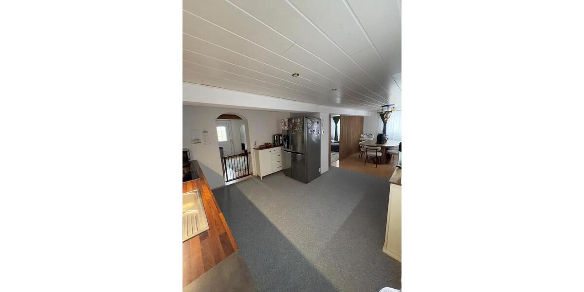 Einfamilienhaus Stadtallendorf - 5 Zimmer, 180 m&sup2;, 259.000&euro; | Angebot:27022985