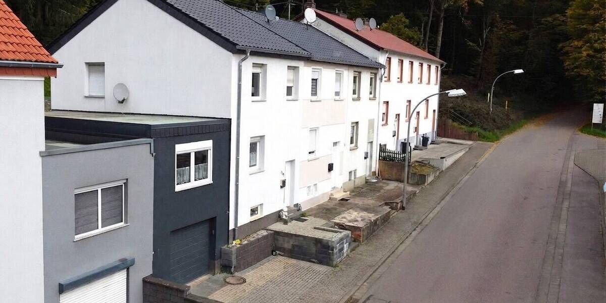 Reihenmittelhaus Saarbrücken Altenkessel - 5 Zimmer, 115 m&sup2;, 215.000&euro; | Angebot:26306132