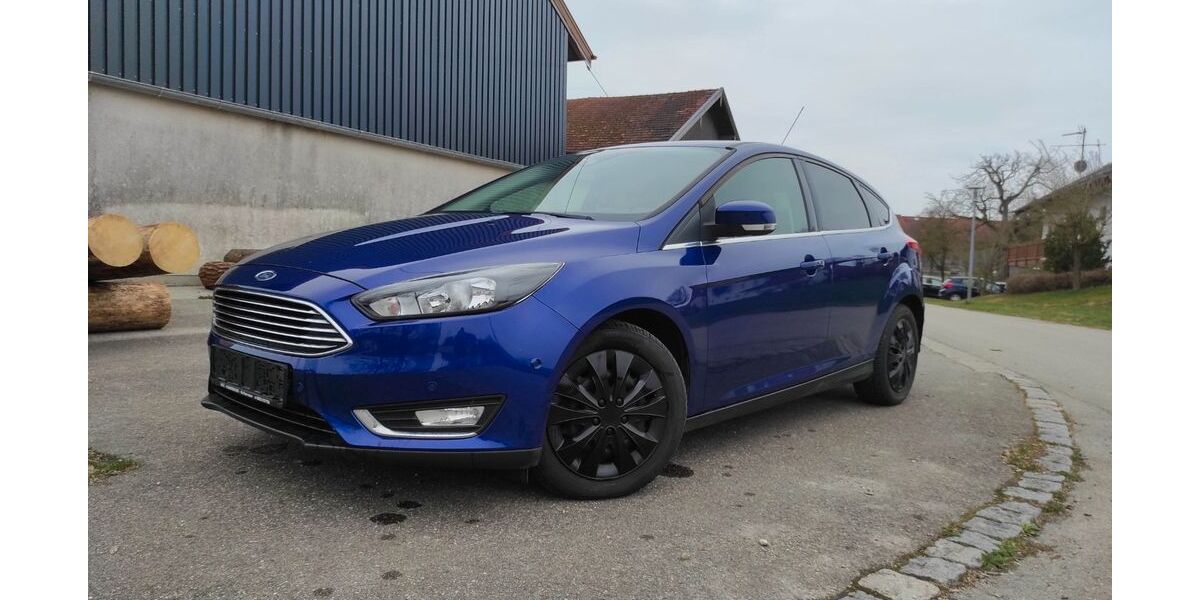 Ford Focus 72.010 km 7.890 &euro; Palling 83349