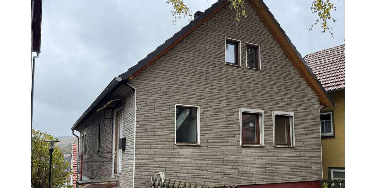 Einfamilienhaus Gersfeld - 5 Zimmer, 120 m&sup2;, 180.000&euro; | Angebot:23482880