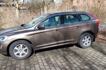 Volvo XC60 155.000 km 13.700 &euro; Flensburg 24943
