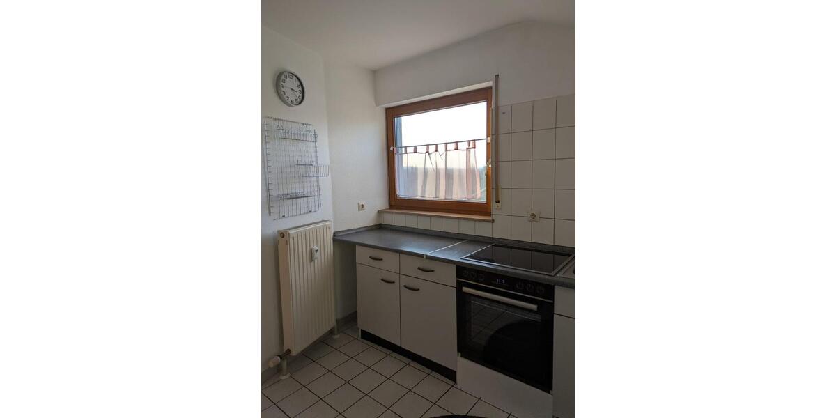 Helle 2-Zimmer DG Wohung 2 zimmer