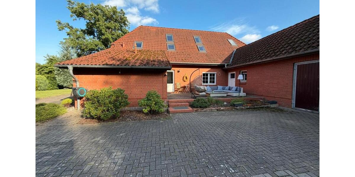 Einfamilienhaus Ludwigslust - 10 Zimmer, 187 m&sup2;, 324.000&euro; | Angebot:27096866