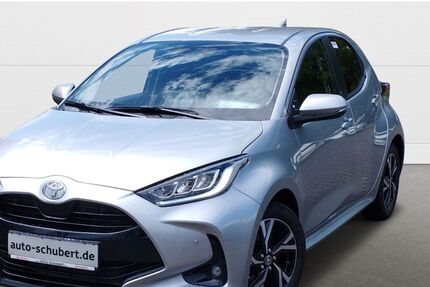 Toyota Yaris 1.300 km 24.890 &euro; Kassel 34125