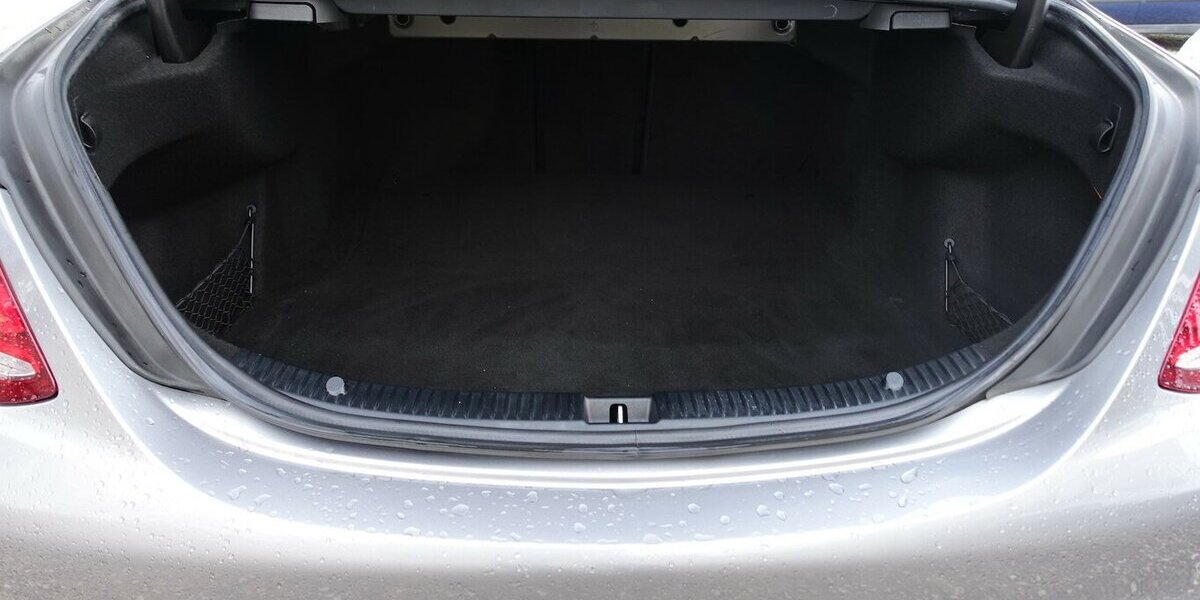 Mercedes-Benz C 250 Lim. 4Matic BlueTEC / d Distr. LED Burmester 175.800 km 18.950 &euro; Neumarkt/OPf 92318