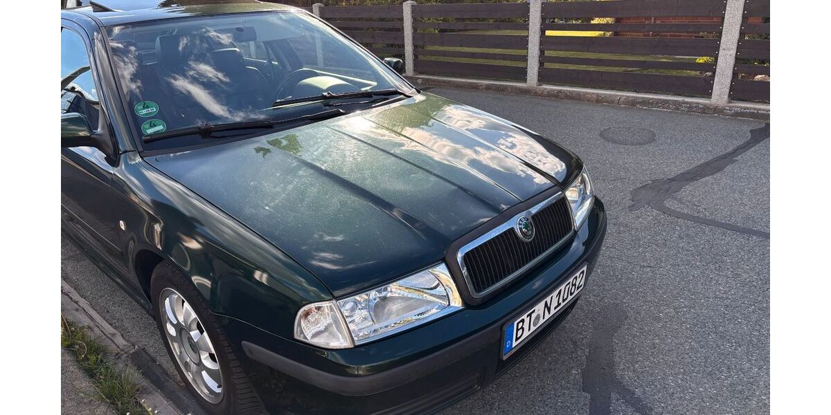 Skoda Octavia 220.000 km 2.800 &euro; Bad Berneck 95460