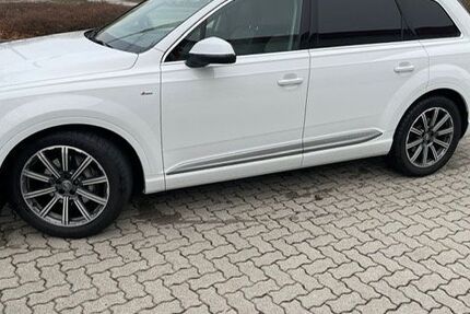 Audi Q7 128.500 km 31.850 &euro; Hochkirch 02627