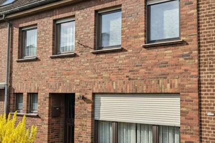 provisionsfrei: Reihenhaus mit Garten für Familie in Bedburg-Lipp zimmer