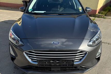 Ford Focus 88.000 km 10.999 &euro; Rosbach 61191