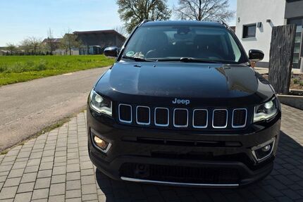 Jeep Compass 136.000 km 16.900 &euro; Ostrach 88356