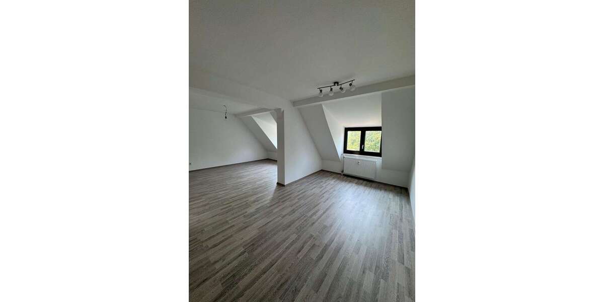 Etagenwohnung Regensburg Brandlberg - 4.5 Zimmer, 110 m&sup2;, 1.210&euro; | Angebot:27150955