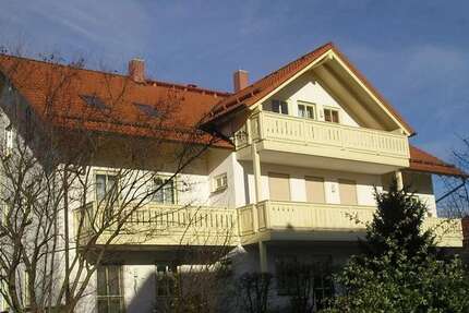 Wohnung Klingenberg - 3 Zimmer, 73 m&sup2;, 730&euro; | Angebot:27643445