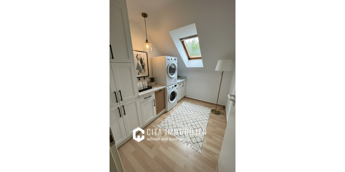 2,5-Zimmer-Dachgeschosswohnung mit Einbauküche in ruhiger Lage von Altenstadt-Lindheim 2 zimmer