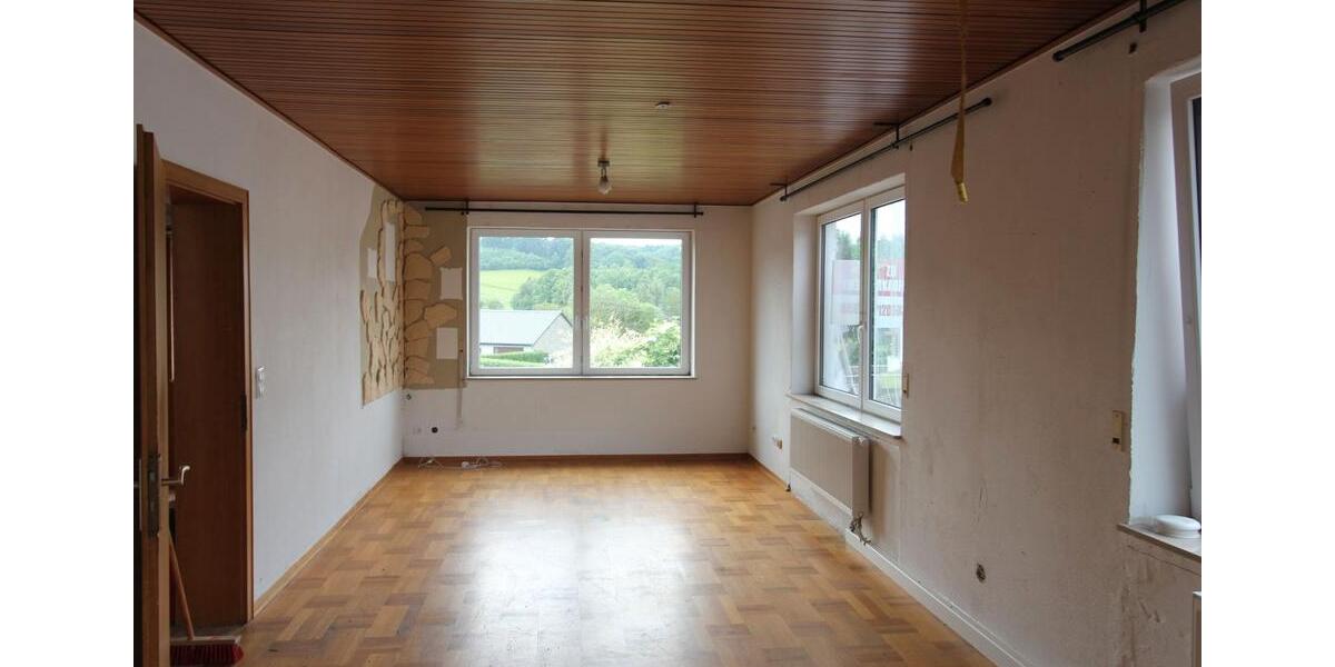 Einfamilienhaus Mehren - 7 Zimmer, 223 m&sup2;, 190.000&euro; | Angebot:26837980