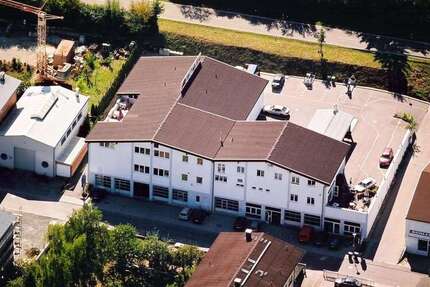 Halle in Kämpfelbach 2.040 € 340 m² zimmer