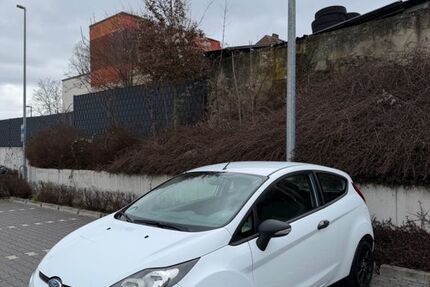 Ford Fiesta 123.200 km 2.690 &euro; Wiesbaden 65189