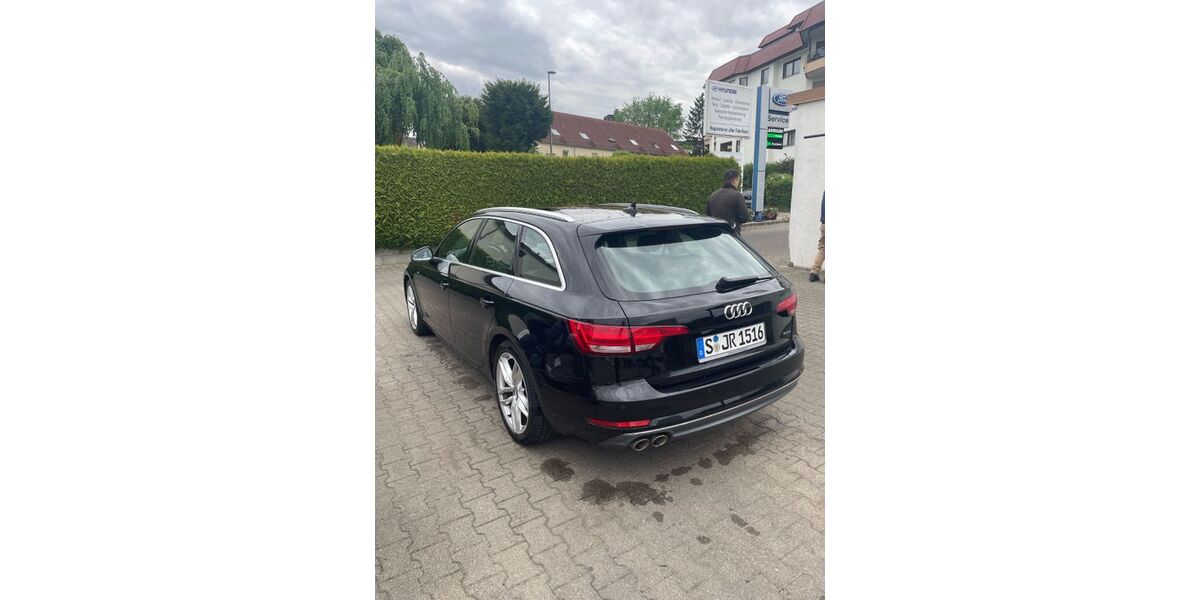 Audi A4 204.091 km 15.500 &euro; Stuttgart 70192