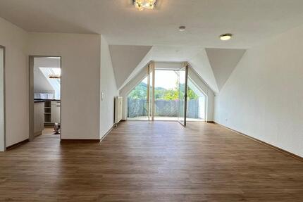 Komfort-Wohnung in WadernNunkirchen; Dachgeschoss 4 ZKB zimmer