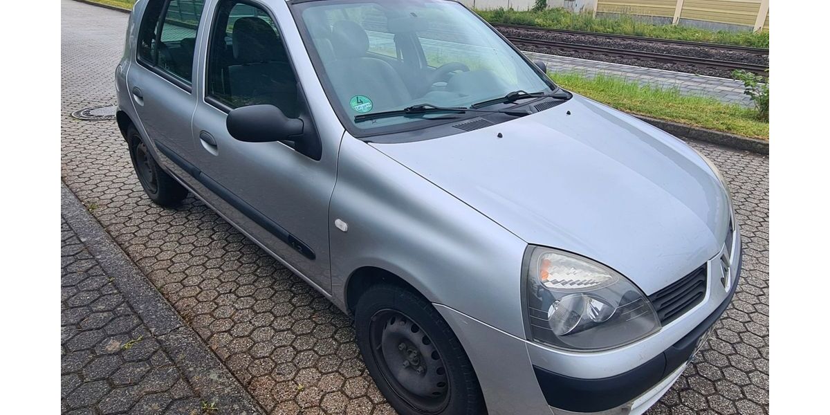 Renault Clio 216.700 km 1.050 &euro; Kamp-Bornhofen 56341