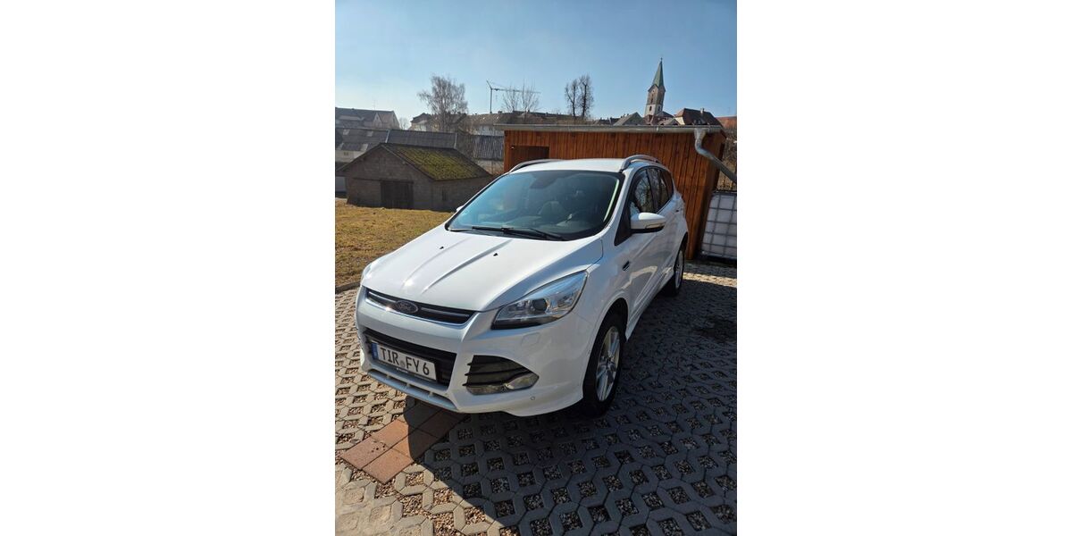 Ford Kuga 156.500 km 9.990 &euro; Bärnau 95671