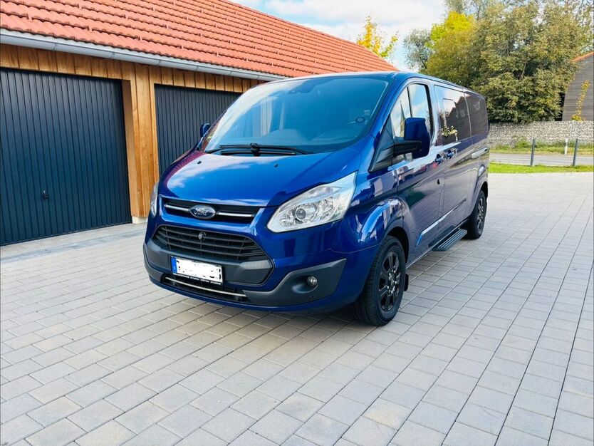 Ford Tourneo Custom 122.990 km 26.300 € Kempten 87439