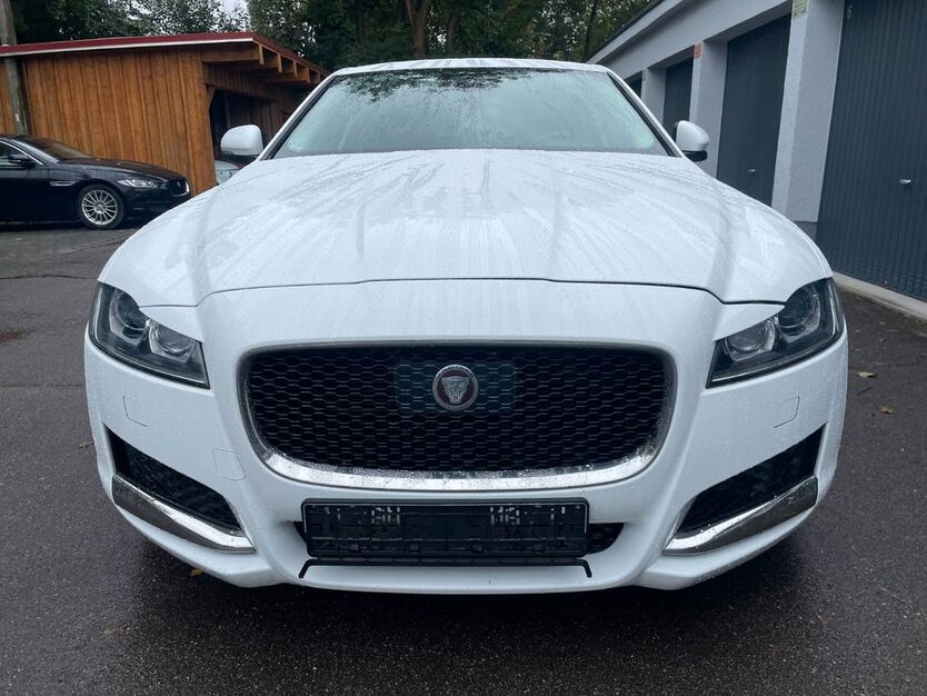 Jaguar XF 7.144 km 20.800 € Eching bei München 85386