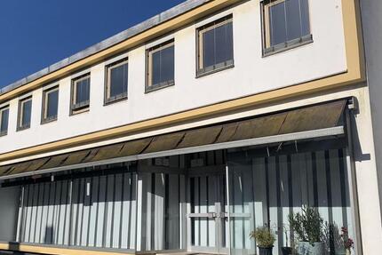 Gewerbeimmobilie mit Entwicklungspotential in zentraler Lage von Rehau - Ausstellung, Büro, Lager, Produktion im Mischgebiet - mit Laderampe im EG - Gesamtgewerbefläche ca. 1.786 m² zimmer