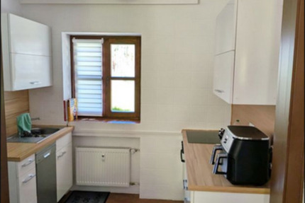 2-Zimmer-Wohnung mit EBK und Terrasse zimmer