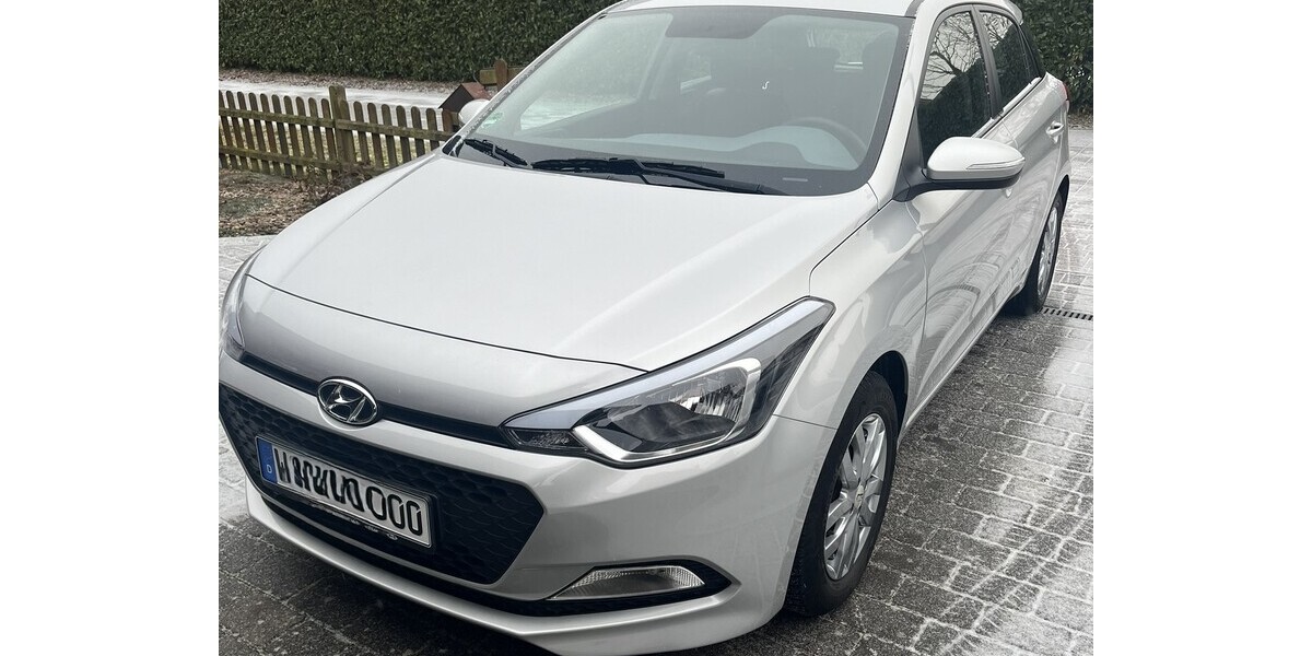 Hyundai i20 37.500 km 10.450 &euro; Hatten 26209