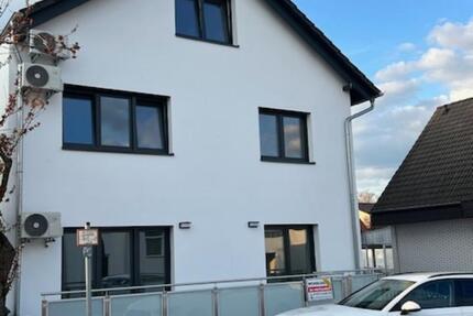 Neubau 250 qm, 3 Wohungen inkl. Klima, Wallbox, PV-Anlage