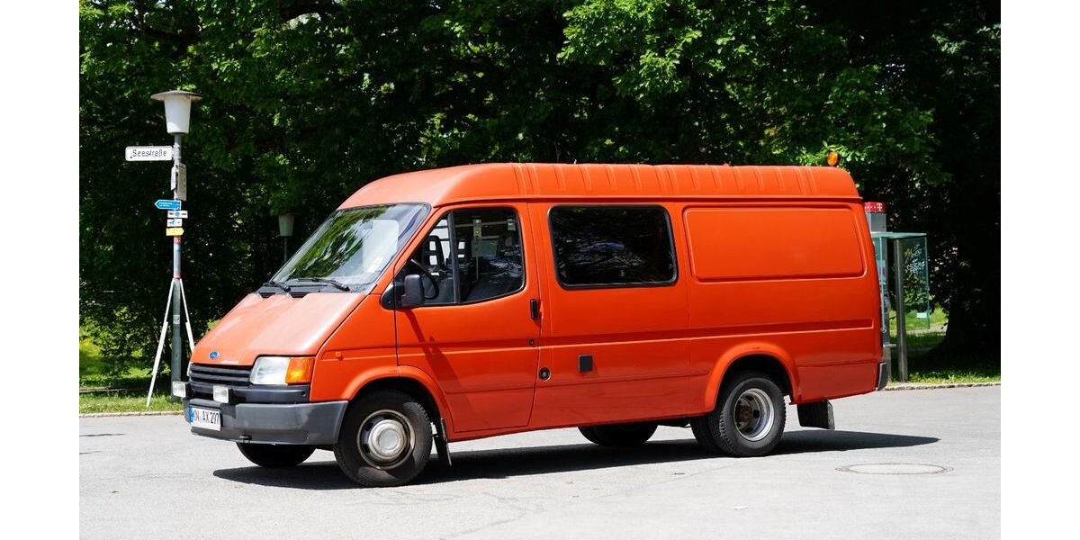 Ford Transit 31.390 km 5.300 &euro; Konstanz 78464