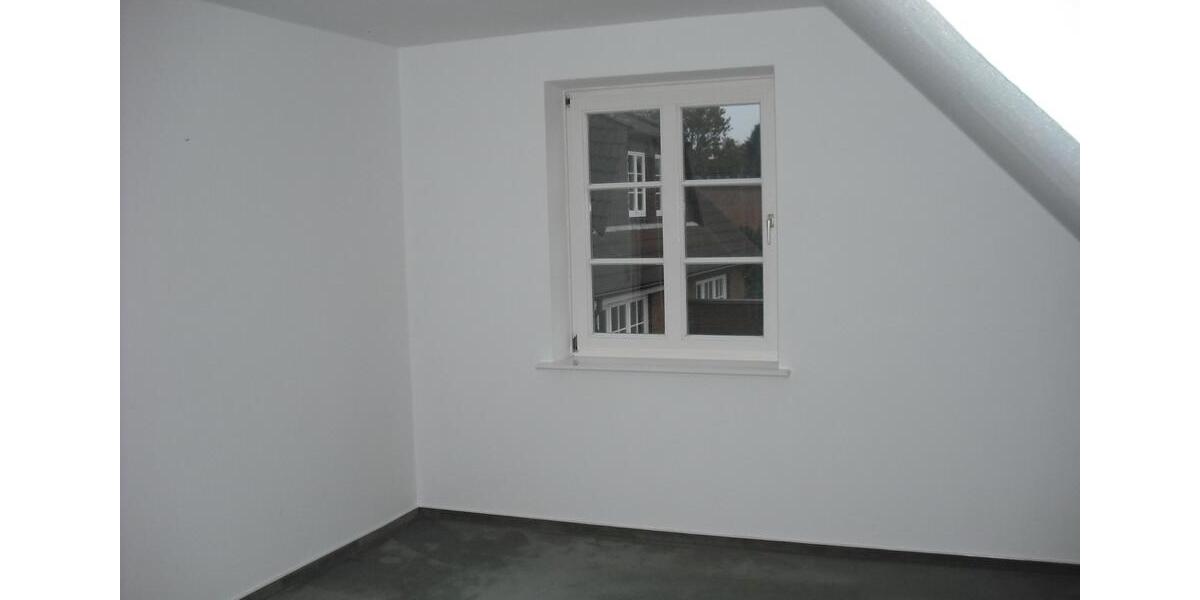 Doppelhaushälfte Husum - 4 Zimmer, 100 m&sup2;, 1.400&euro; | Angebot:24118106