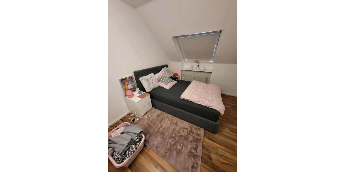 Dachgeschoßwohnung Büdelsdorf - 2 Zimmer, 46 m&sup2;, 139.000&euro; | Angebot:24254911
