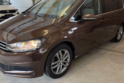 VW Touran 173.612 km 12.899 &euro; Horhausen 56593