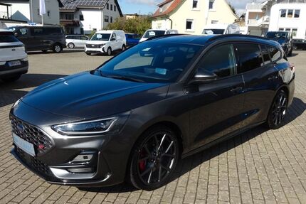 Ford Focus 24.075 km 30.990 &euro; Tauberbischofsheim 97941